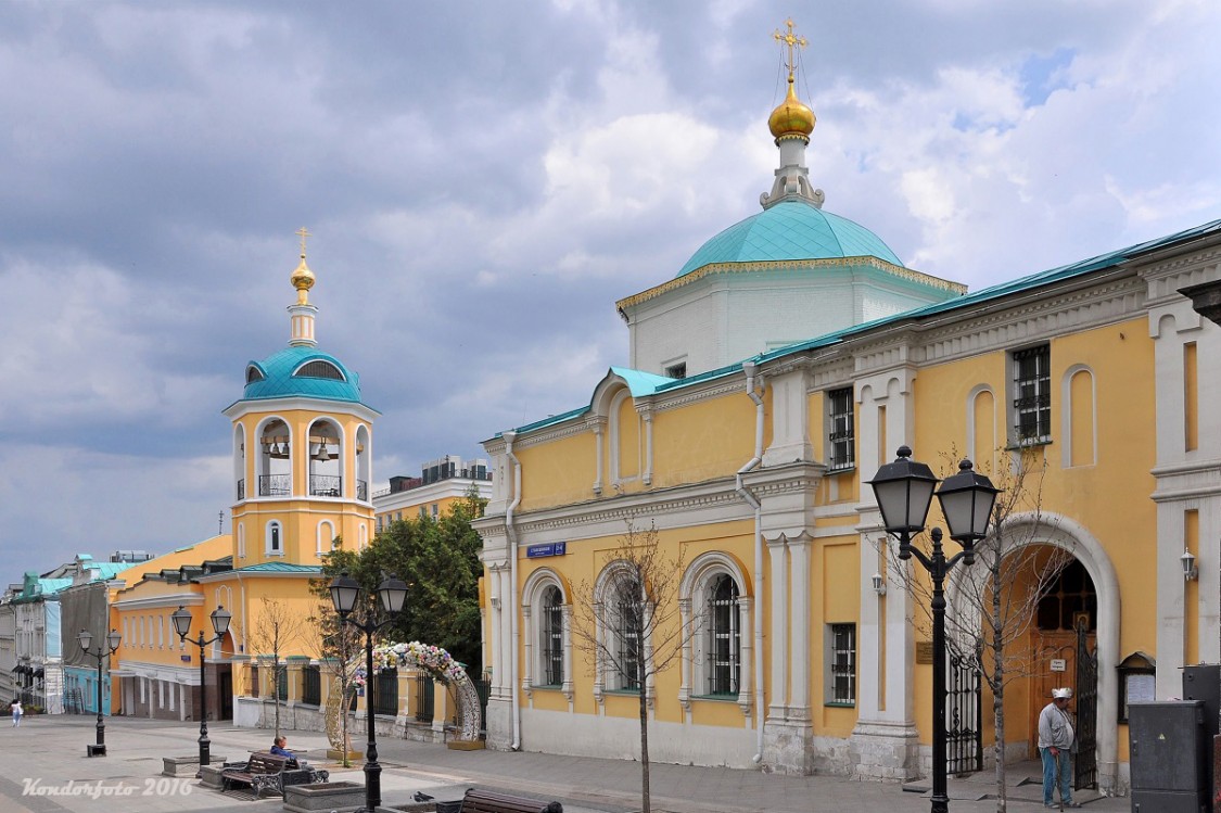 Церковь Благовещения Пресвятой Богородицы (Космы и Дамиана) в Шубине, Тверской (Центральный административный округ (ЦАО), г. Москва). фасады