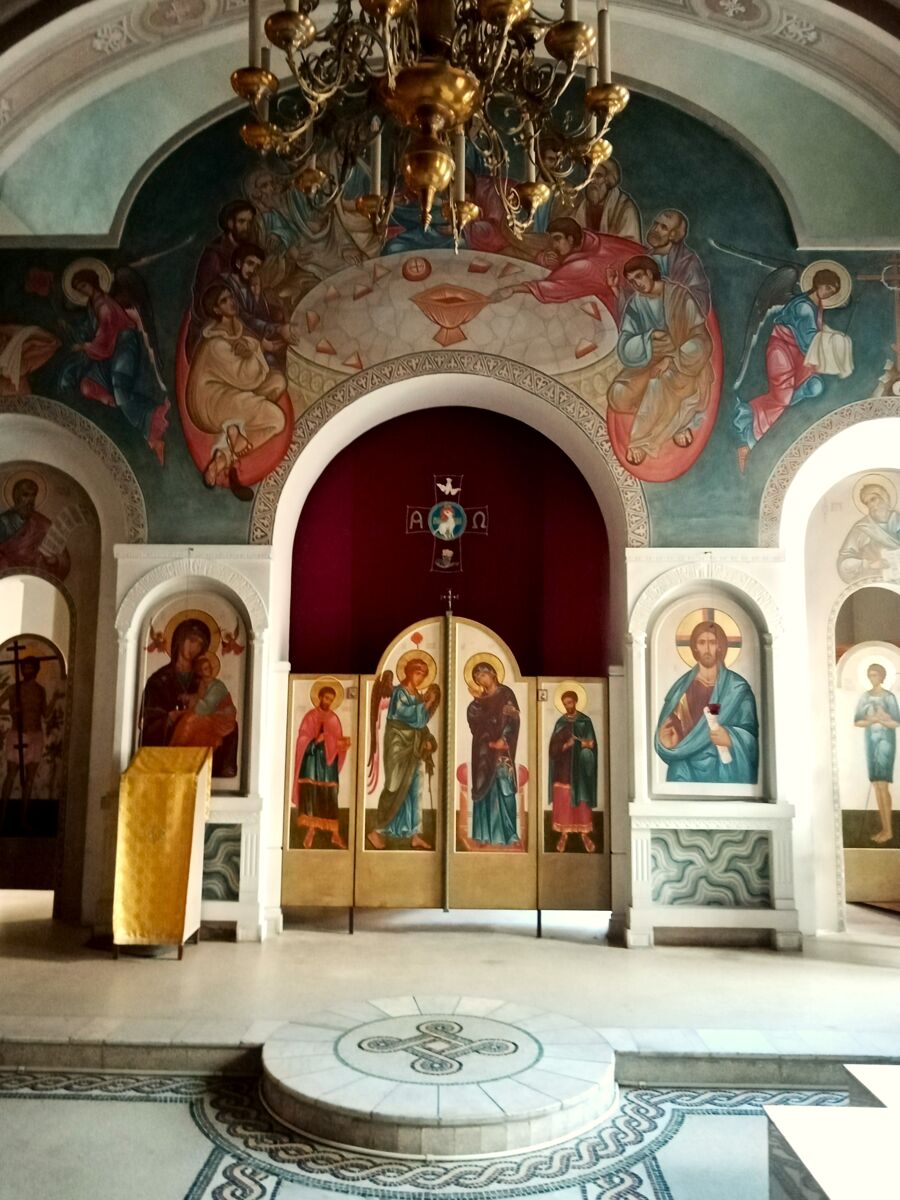 Церковь Благовещения Пресвятой Богородицы (Космы и Дамиана) в Шубине, Тверской (Центральный административный округ (ЦАО), г. Москва). интерьер и убранство, Придел во имя святых бессребреников и чудотворцев Космы и Дамиана