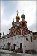 Новодевичий монастырь. Церковь Покрова Пресвятой Богородицы, , Москва, Центральный административный округ (ЦАО), г. Москва