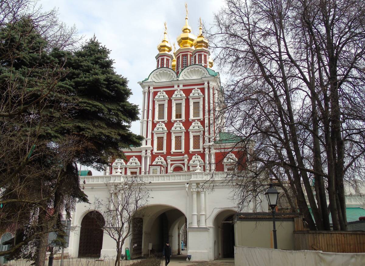 Новодевичий монастырь. Церковь Преображения Господня, Хамовники (Центральный административный округ (ЦАО), г. Москва). фасады