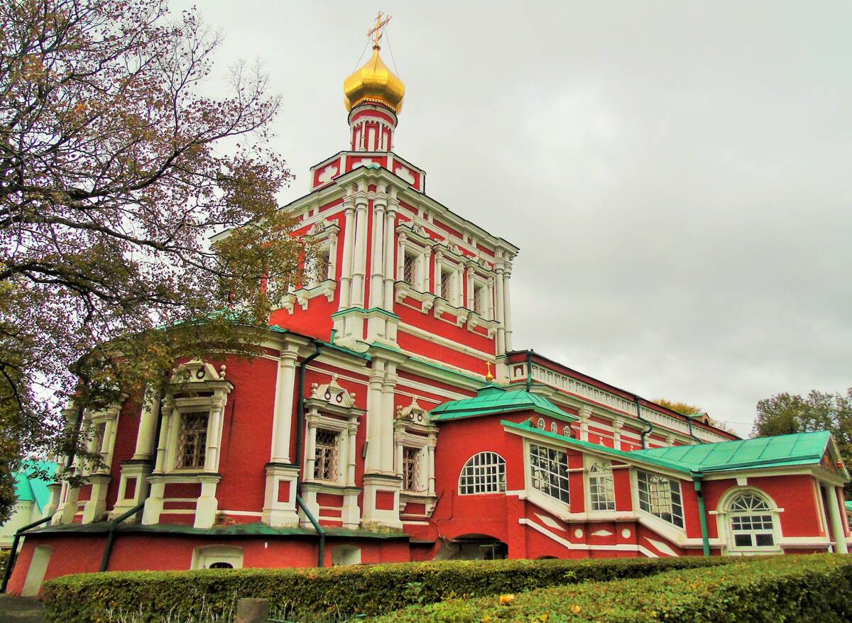 Новодевичий монастырь. Церковь Успения Пресвятой Богородицы, Хамовники (Центральный административный округ (ЦАО), г. Москва). фасады