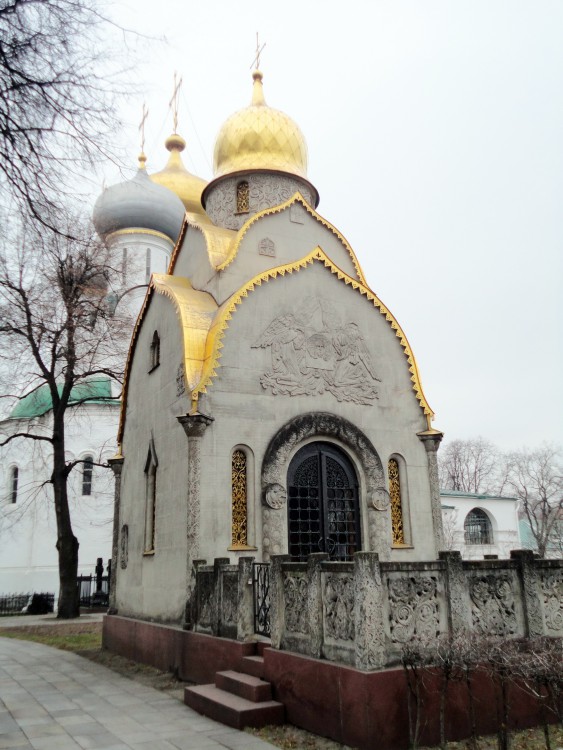 Хамовники. Новодевичий монастырь. Часовня-усыпальница Прохоровых. фасады