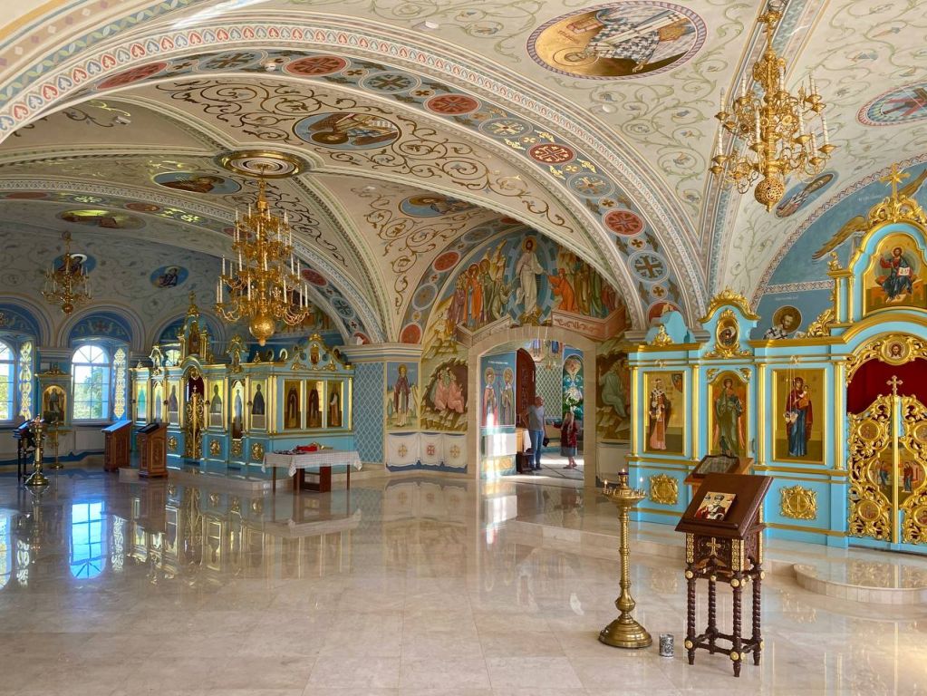 Церковь Казанской иконы Божией Матери, Медное (Калининский район, Тверская область). интерьер и убранство, Интерьер трапезной