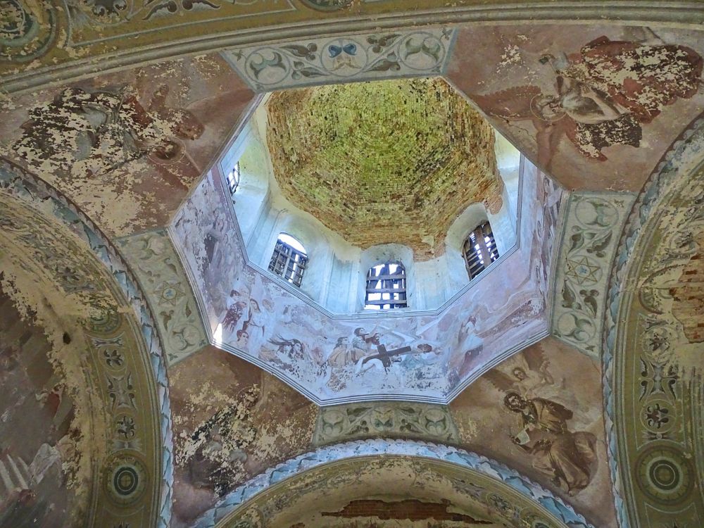 Ивровка. Церковь Троицы Живоначальной. архитектурные детали