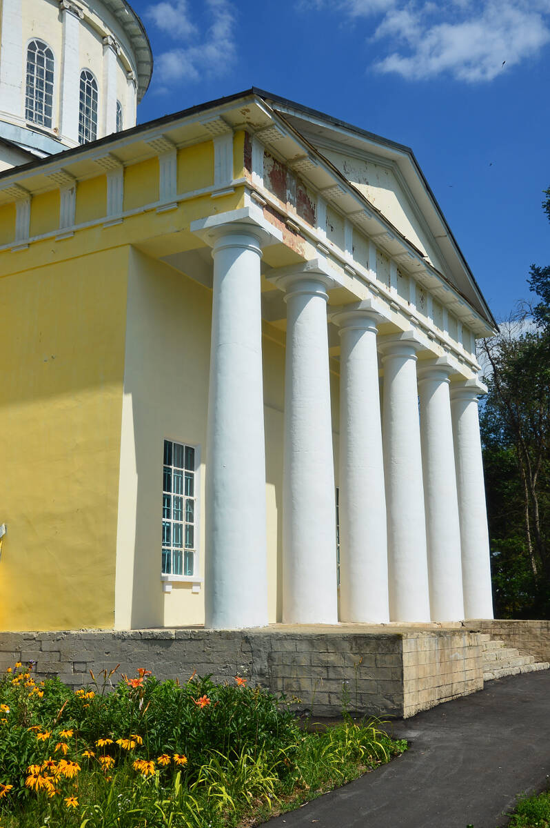 Церковь Сретения Господня, Октябрьский (Тула, город, Тульская область). архитектурные детали
