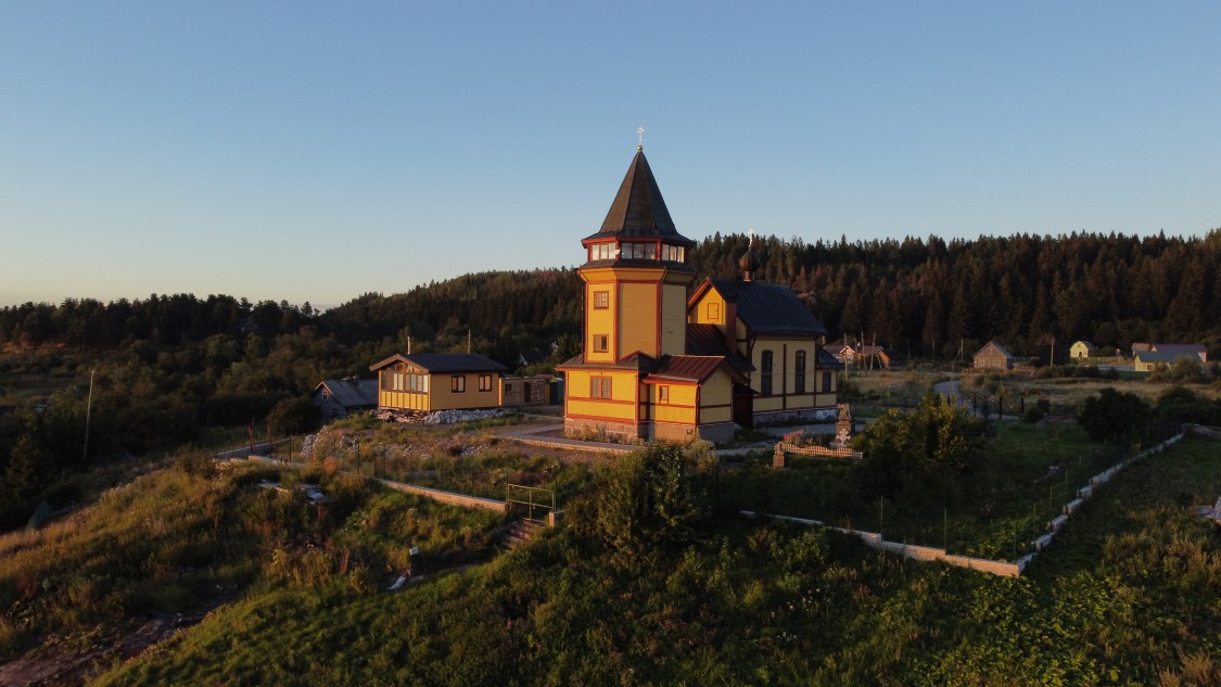 Красная Горка (Николо-Сердобольский погост). Церковь Николая Чудотворца на Риеккалансаари. фасады