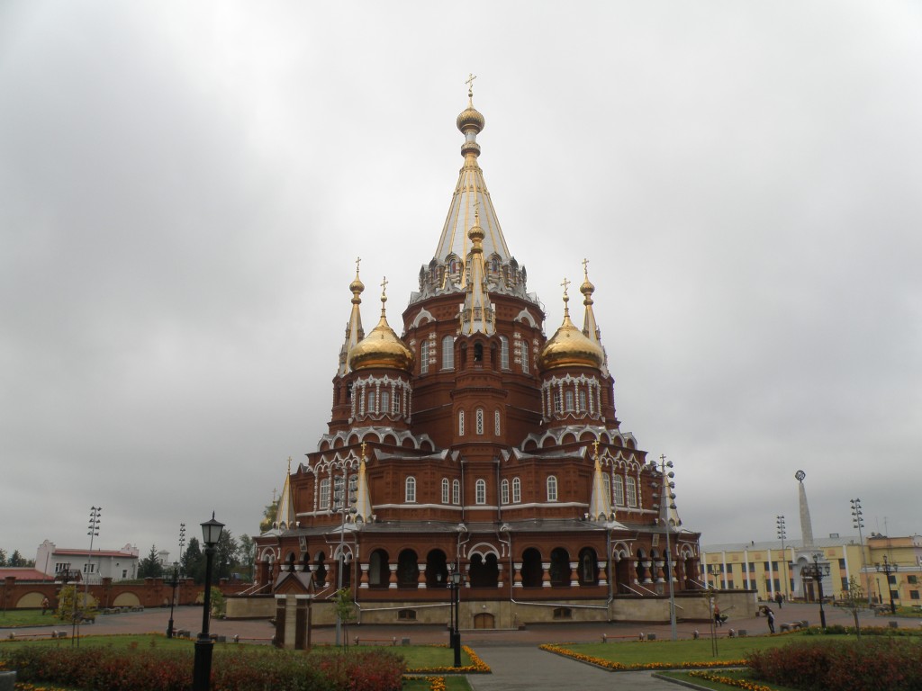 Ижевск. Кафедральный собор Михаила Архангела (новый). фасады