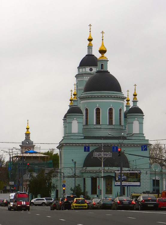 Церковь Сергия Радонежского (Троицы Живоначальной) в Рогожской слободе, Таганский (Центральный административный округ (ЦАО), г. Москва). общий вид в ландшафте