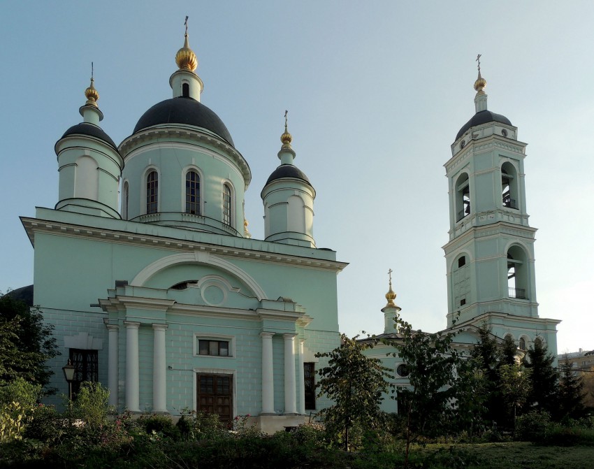 Таганский. Церковь Сергия Радонежского (Троицы Живоначальной) в Рогожской слободе. фасады