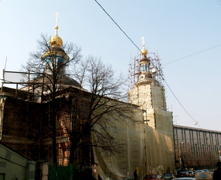 Таганский. Церковь Рождества Пресвятой Богородицы на Кулишках (на Стрелке). документальные фотографии, идет ремонт храма