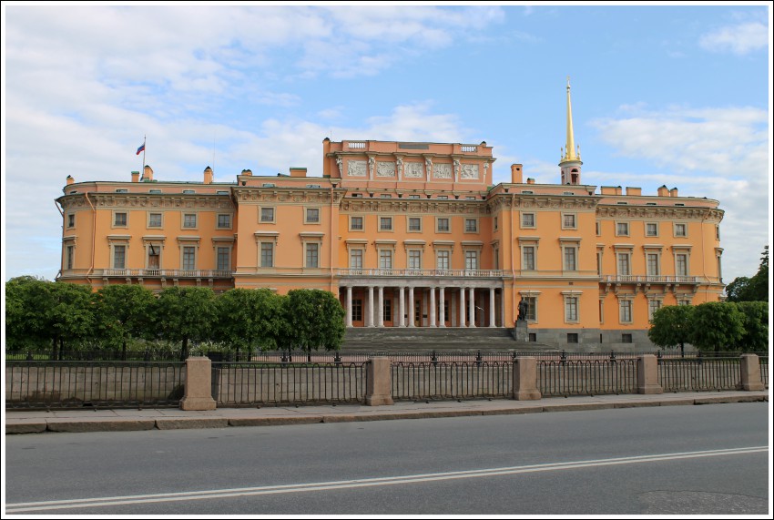 Домовая церковь Михаила Архангела в Михайловском замке, Центральный район (Санкт-Петербург, г. Санкт-Петербург). дополнительная информация