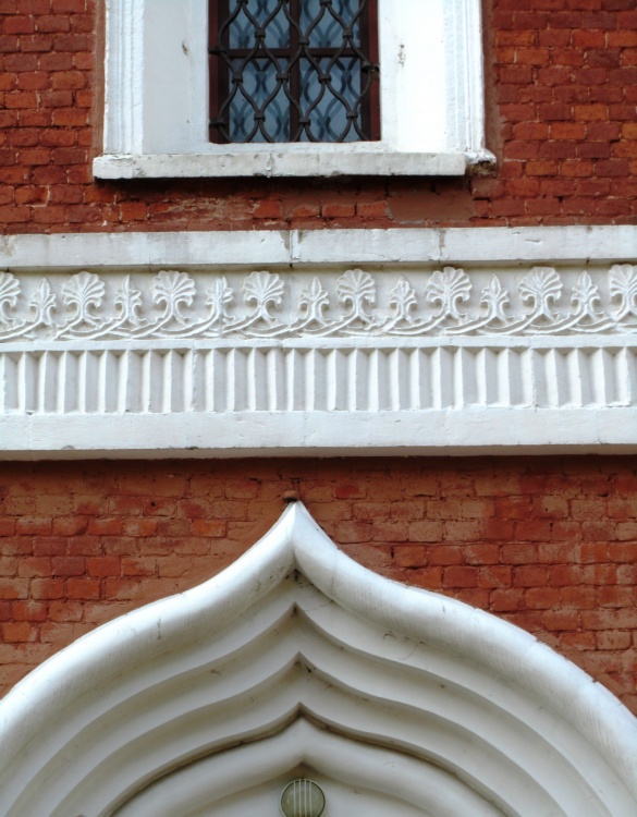 Церковь Петра и Павла (Старо-Никольский собор), Можайск (Можайский городской округ, Московская область). архитектурные детали, декор центральной части северного фасада