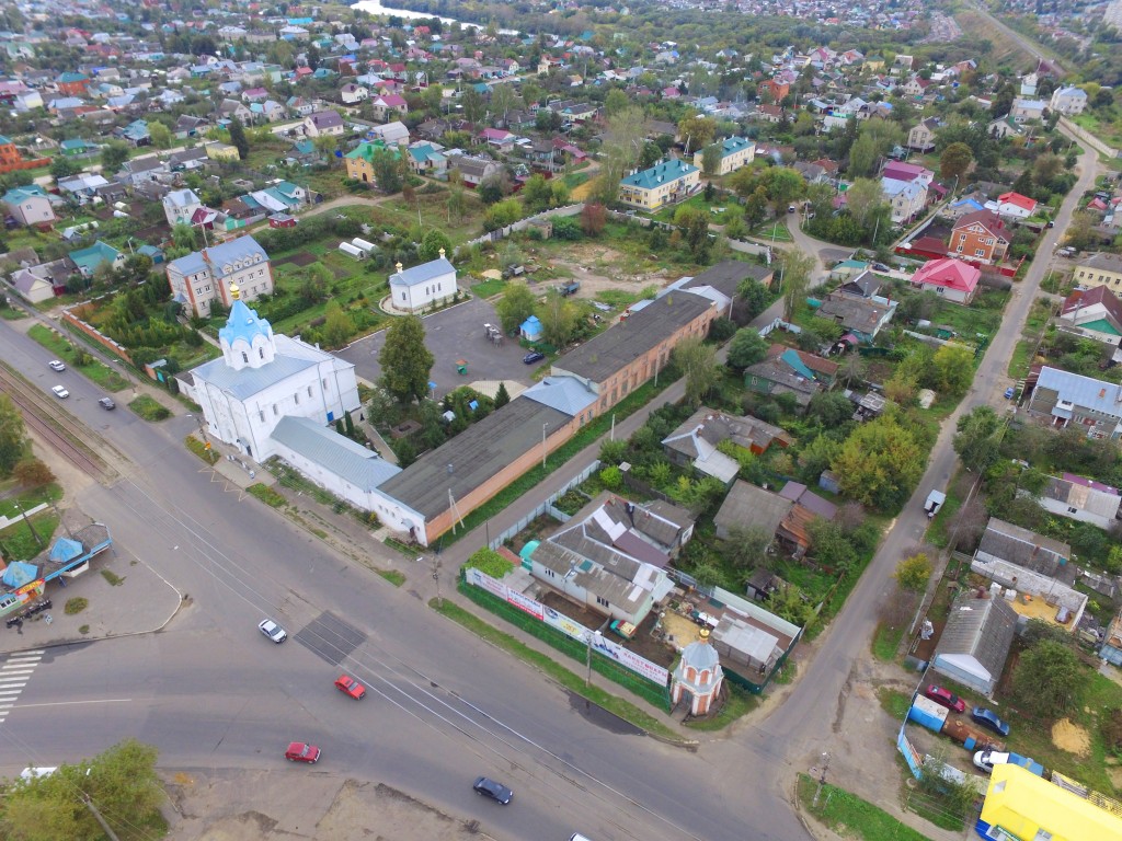 Орёл. Введенский (Христорождественский) монастырь. общий вид в ландшафте, Вид с северо-востока, фото с квадрокоптера.