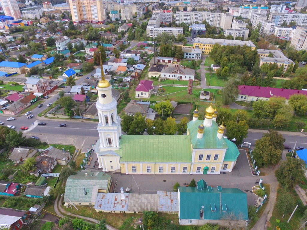 Орёл. Кафедральный собор Ахтырской иконы Божией Матери. общий вид в ландшафте, Вид с юга, фото с квадрокоптера.