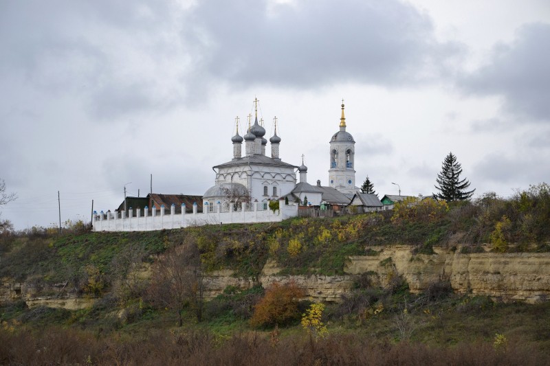 Церковь Петра и Павла, Мценск (Мценский район и г. Мценск, Орловская область). общий вид в ландшафте