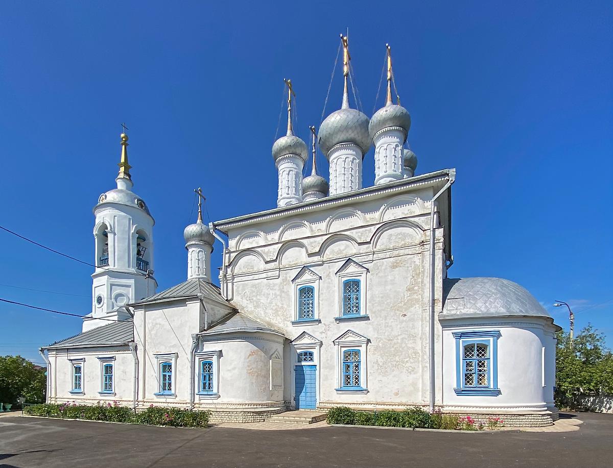 Вид с юго-востока, фасады. Церковь Петра и Павла, Мценск (Мценский район и г. Мценск, Орловская область)