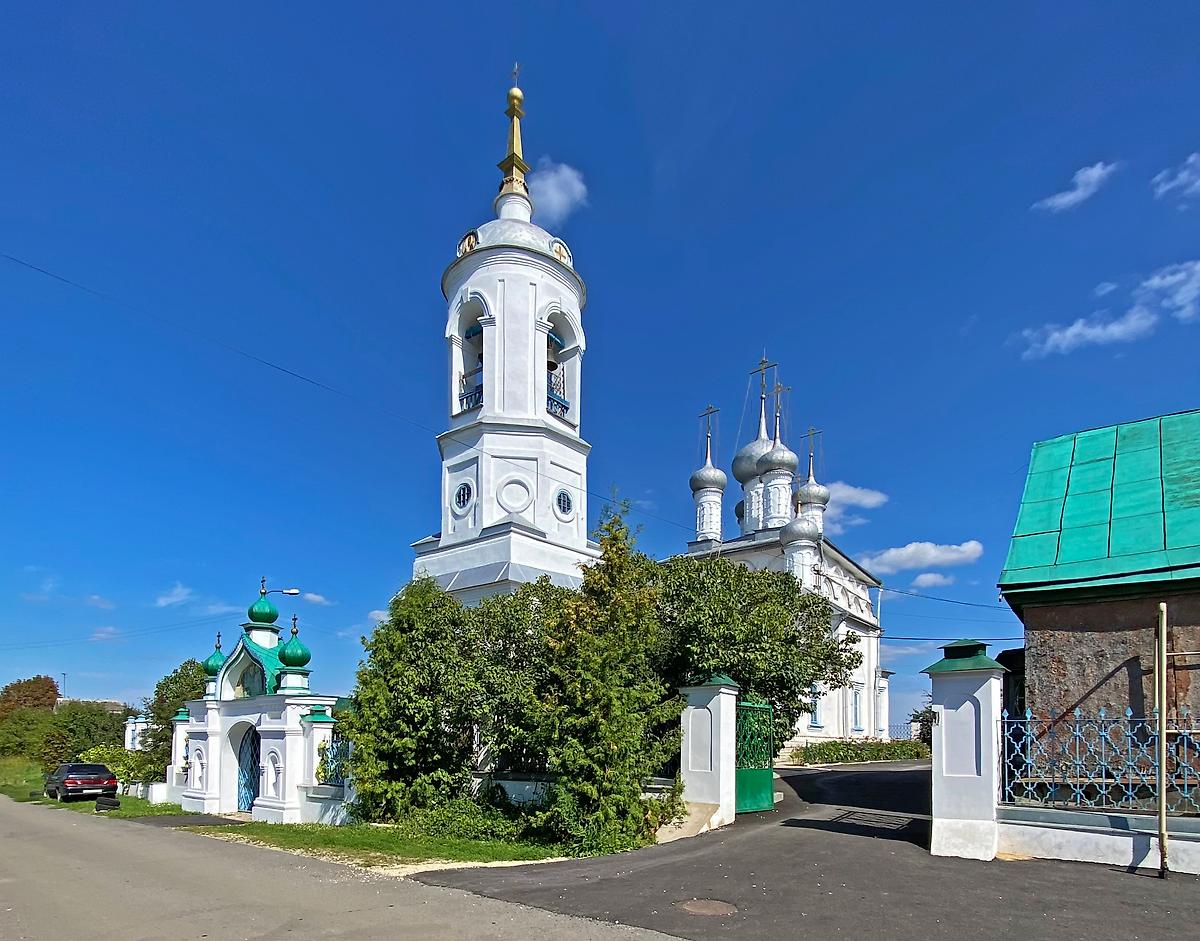 Вид с юго-запада, фасады. Церковь Петра и Павла, Мценск (Мценский район и г. Мценск, Орловская область)