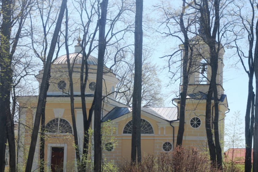 Спасское-Лутовиново. Церковь Спаса Преображения. фасады