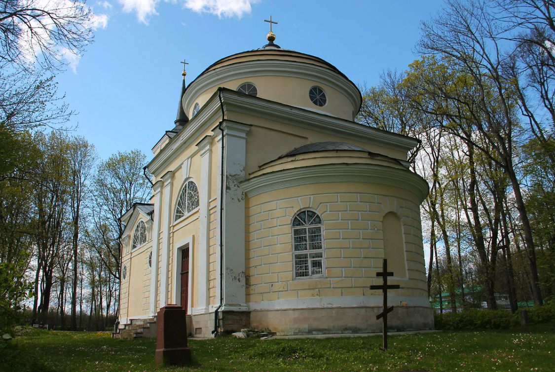 Спасское-Лутовиново. Церковь Спаса Преображения. фасады, юго-восточная часть фасада. Апсида