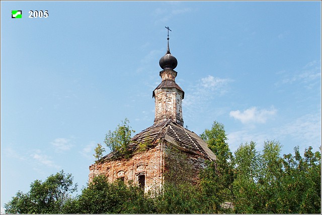 Церковь Троицы Живоначальной, Старое Быково, урочище (Суздальский район, Владимирская область). архитектурные детали, Завершение основного объема