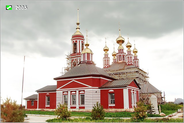 Суздаль. Суздальский православный лицей. Церковь Флора и Лавра. фасады, Южный фасад
