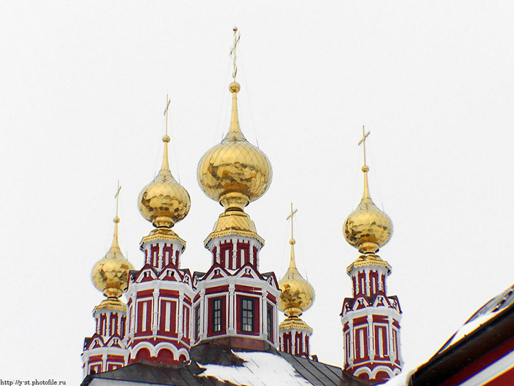 Суздаль. Суздальский православный лицей. Церковь Михаила Архангела. архитектурные детали