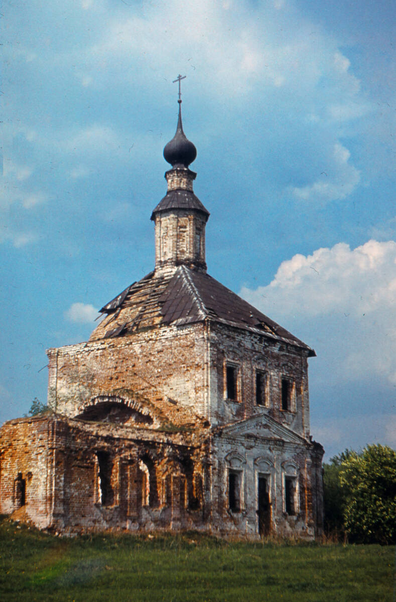Старое Быково, урочище. Церковь Троицы Живоначальной. фасады