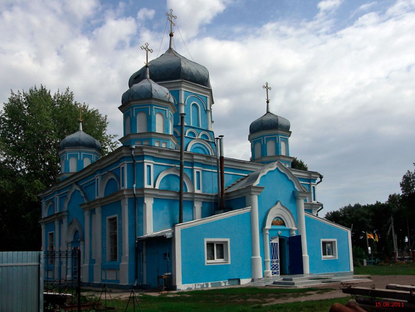 Бобров. Церковь Успения Пресвятой Богородицы. фасады