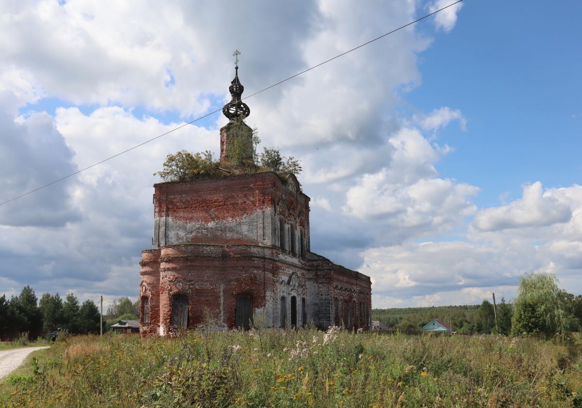Церковь Параскевы Пятницы, Ряхово (Камешковский район, Владимирская область). фасады, Вид с северо-востока