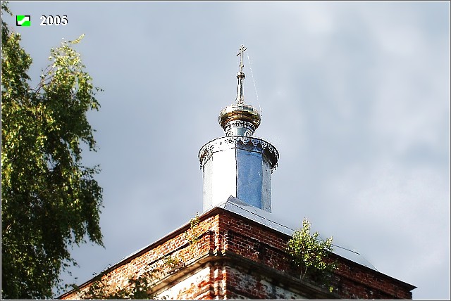 Церковь Успения Пресвятой Богородицы, Глазово (Камешковский район, Владимирская область). архитектурные детали, Завершение колокольни