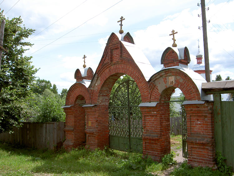Церковь Покрова Пресвятой Богородицы, Верея (Наро-Фоминский городской округ, Московская область). дополнительная информация