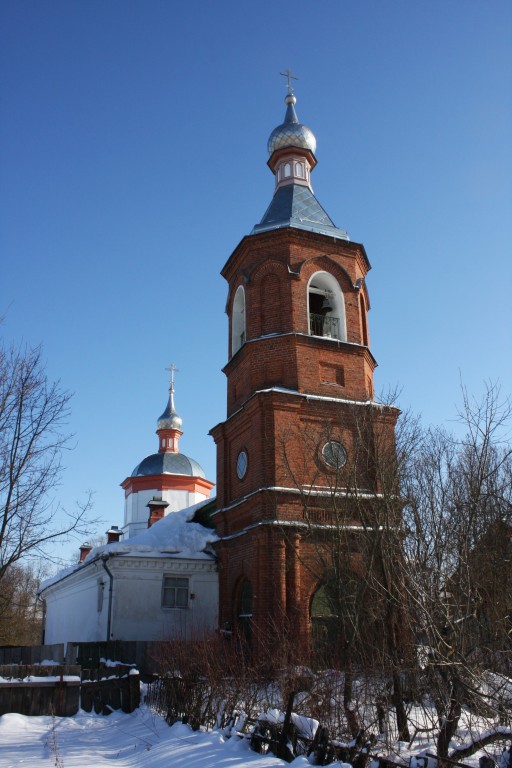 Верея. Церковь Покрова Пресвятой Богородицы. фасады