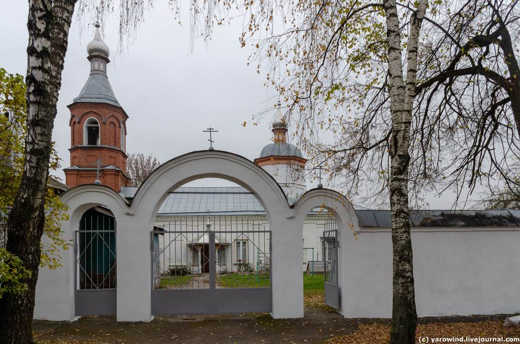 Верея. Церковь Покрова Пресвятой Богородицы. фасады