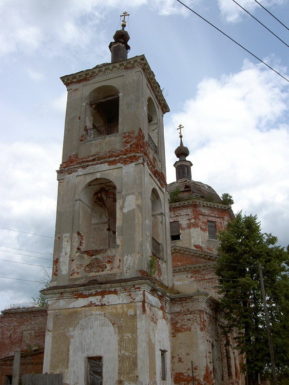 Верея. Церковь Константина и Елены. фасады