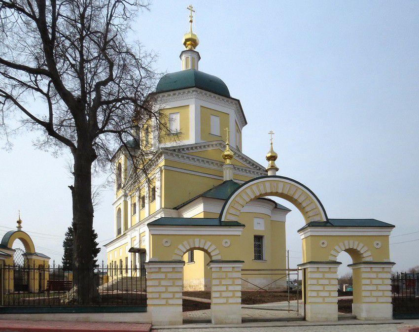 Церковь Константина и Елены, Верея (Наро-Фоминский городской округ, Московская область). фасады