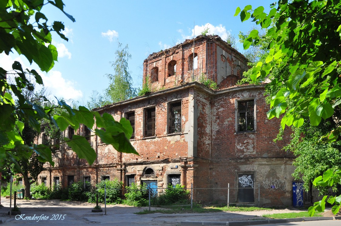 Тула. Церковь Никиты Новгородского. фасады, Церковь Никиты Новгородского 1820 г. Тула, ул. Никитская, 6. KONDORFOTO 05.07.2015г.