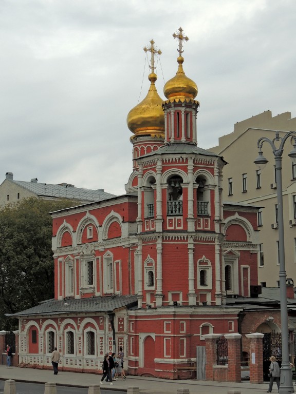 Таганский. Церковь Всех Святых на Кулишках. фасады