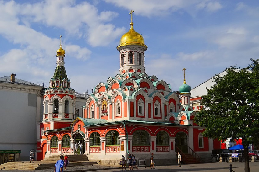 Тверской. Собор Казанской иконы Божией Матери на Красной площади (воссозданный). общий вид в ландшафте