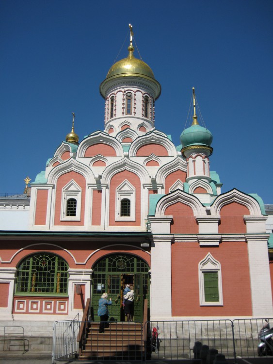 Собор Казанской иконы Божией Матери на Красной площади (новый), Тверской (Центральный административный округ (ЦАО), г. Москва). архитектурные детали