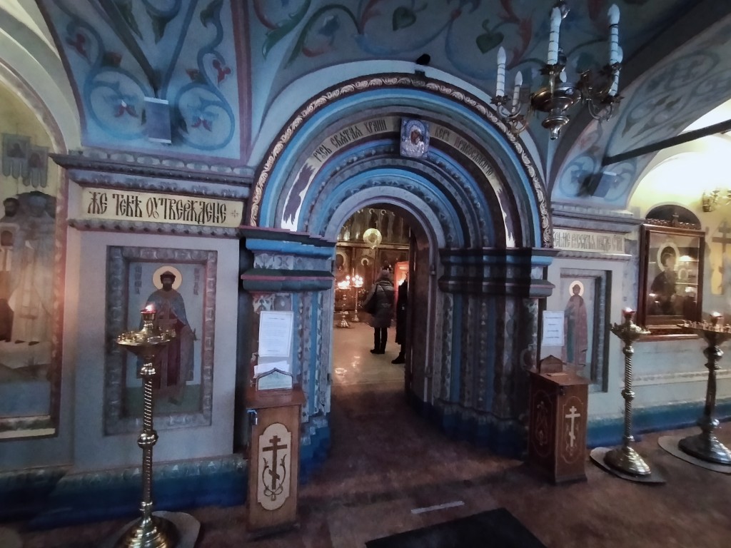 Собор Казанской иконы Божией Матери на Красной площади (новый), Тверской (Центральный административный округ (ЦАО), г. Москва). интерьер и убранство, интерьер (центральный портал)