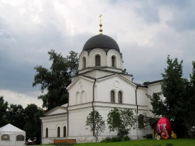 Москва. Зачатьевский монастырь. Церковь Сошествия Святого Духа