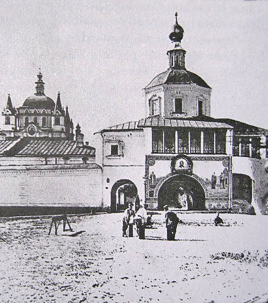 1880-1890-е гг. , архивная фотография. Зачатьевский монастырь. Церковь Спаса Нерукотворного Образа, Хамовники (Центральный административный округ (ЦАО), г. Москва)