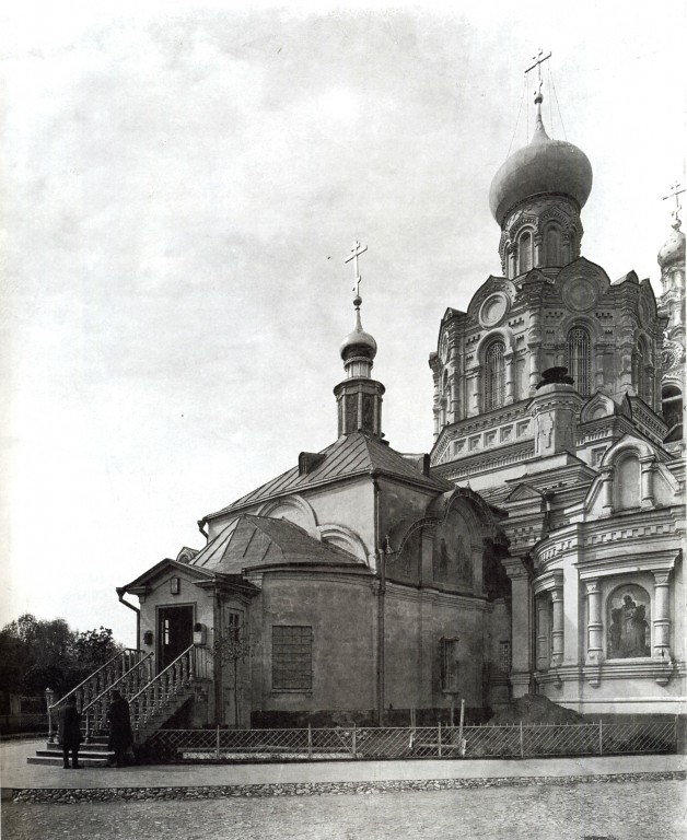 Церковь трифона в москве