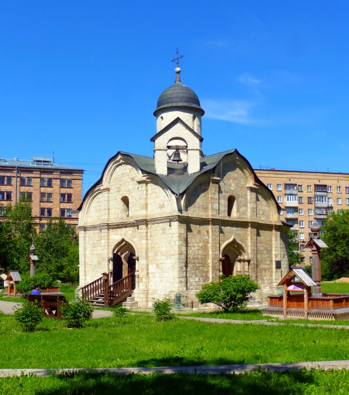 Мещанский. Церковь Трифона мученика в Напрудной. фасады