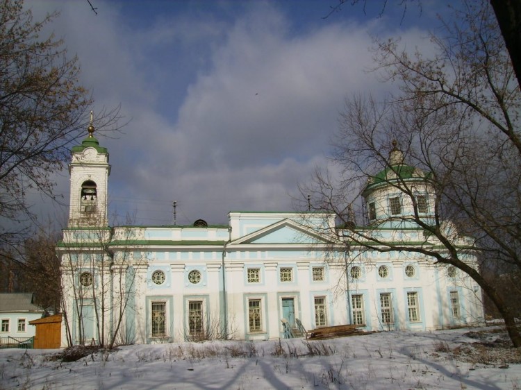 Храм сошествия святого духа на лазаревском кладбище