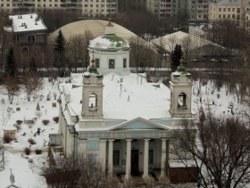 Мещанский. Церковь Сошествия Святого Духа на бывшем Лазаревском кладбище