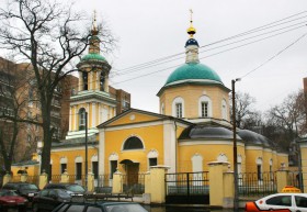 Москва. Церковь Тихвинской иконы Божией Матери в Сущёве