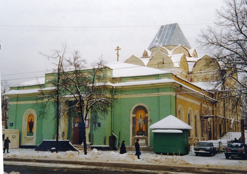 Церковь Троицы Живоначальной на Шаболовке, Якиманка (Центральный административный округ (ЦАО), г. Москва). фасады