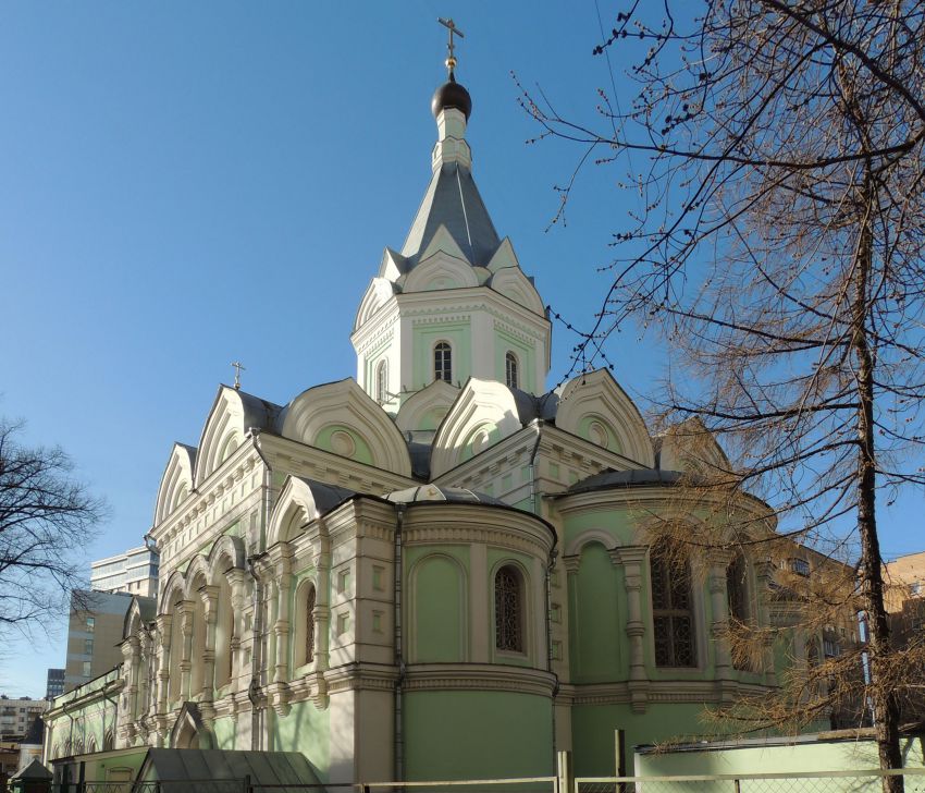 Церковь Троицы Живоначальной на Шаболовке, Якиманка (Центральный административный округ (ЦАО), г. Москва). фасады