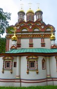 Якиманка. Николая Чудотворца (Троицы Живоначальной) на Берсеневке, в Верхних Садовниках, церковь